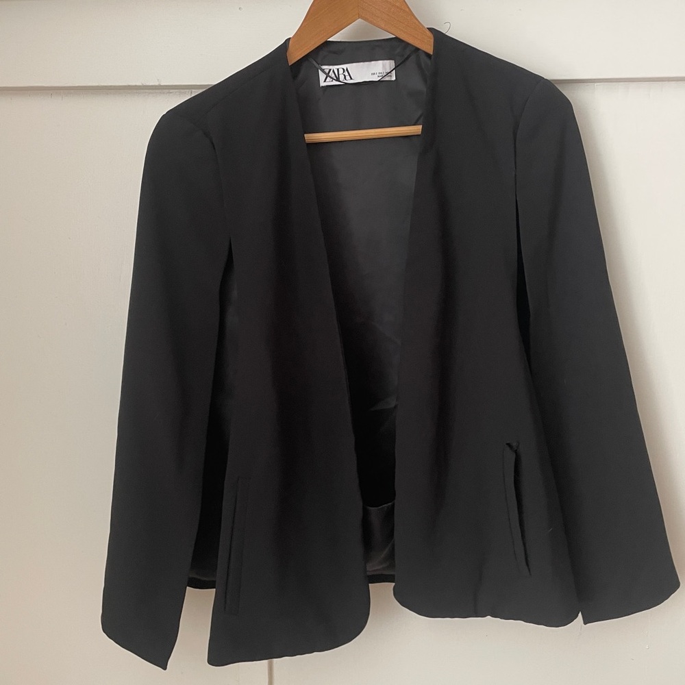 Zara Black Open-Front Blazer